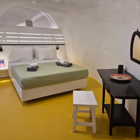 Kristy Cave House Villa