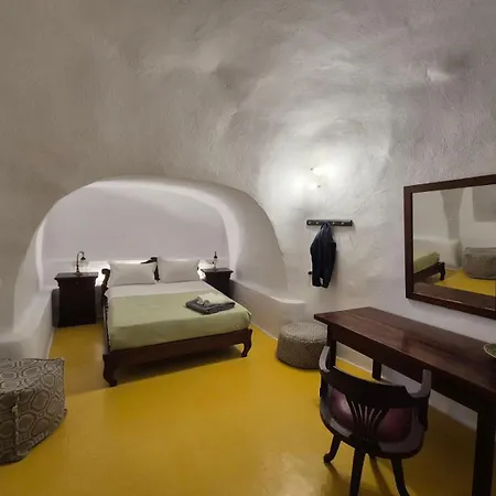 Villa Kristy Cave House *