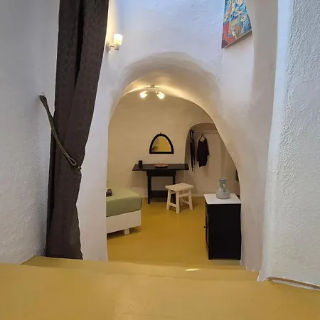 Kristy Cave House * Oia